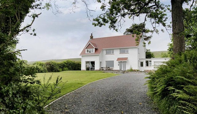 Westfields - Three Bedroom House, Sleeps 6