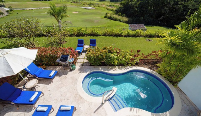 Westmoreland Villa with Pool and Golf Views - Cherry Red (3 bed)