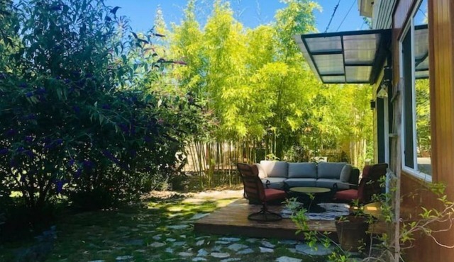 Westside Studio Guest House with loft