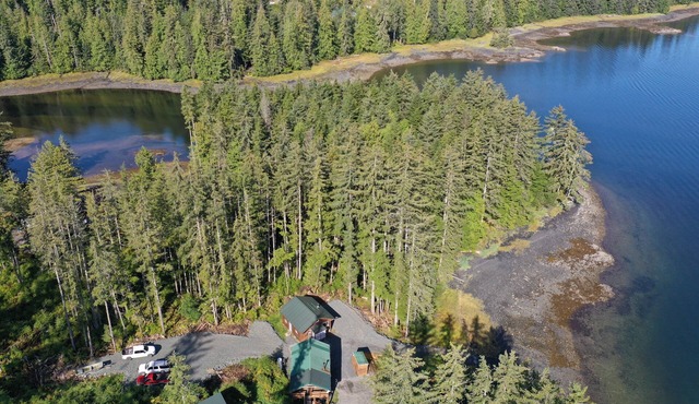 Whale Pass Adventure Apartment | Cabin in Whale Pass accessible via boat or car