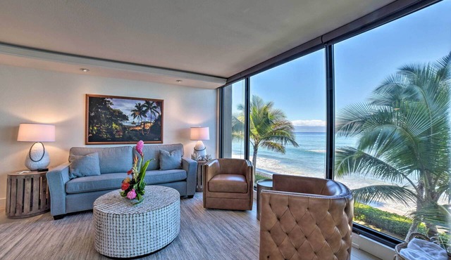 Whale & Sunset Views: Oceanfront Lahaina Condo