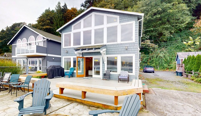 Whalehouse Waterfront Haven w/Boat Launch, Fireplaces & Large Deck