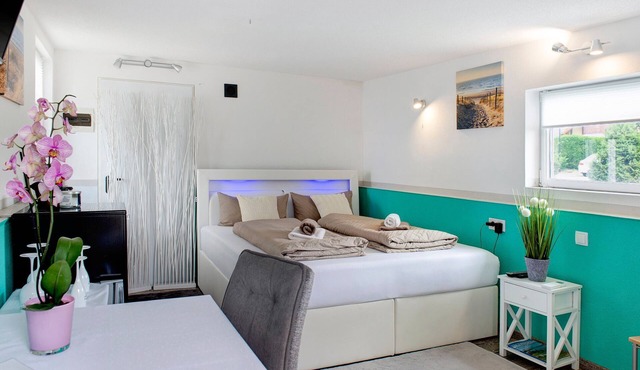 Whirpool and Sauna in Newly Renovated Apartment "Spawo" with WLAN