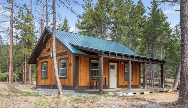 Whispering Pines Cabin 3