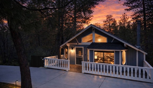 Whispering Pines | EV Chrg, Near Trails, Dogs Ok!