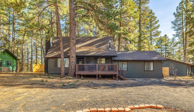Whispering Pines | Fire Pit & EV Charger | Near NAU & Trails