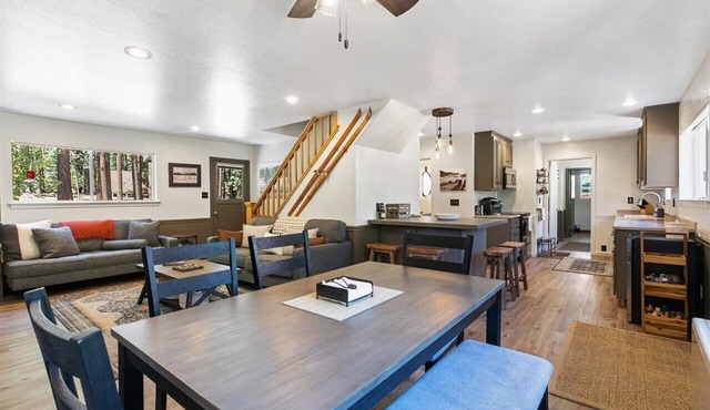 "Whispering Pines" Family Retreat - By the Feather River in Graeagle