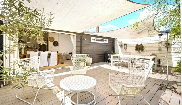 'White Birch' - Sophisticated 4 Bedroom Home