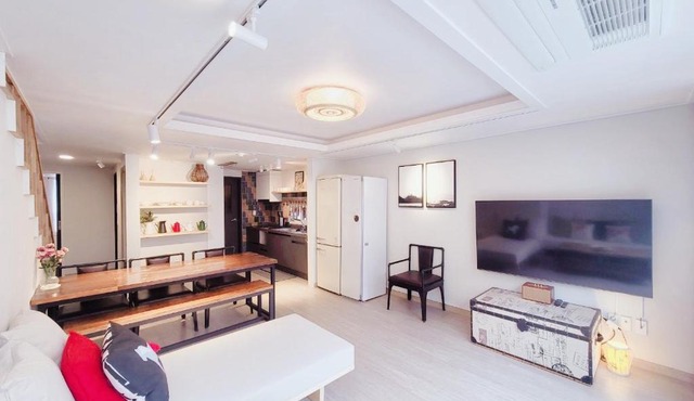 White Casa