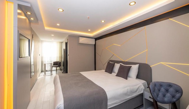 White Corner Hotel