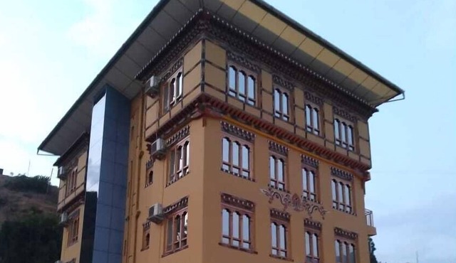white Dragon Hotel