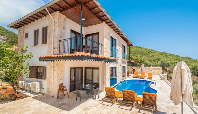 White Garden Villas