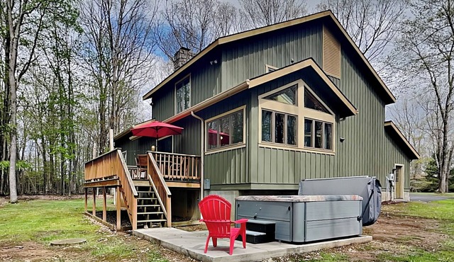 White Horse Lodge | Hot Tub, Fire Pit, Boat Slip