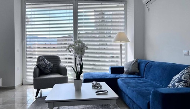 White Luxury Apartment