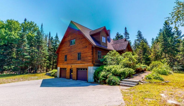 White Mountain Log Home