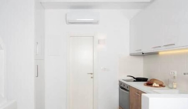 White Orchid Suites | 5 | Duplex | Private Heated Mini Pool