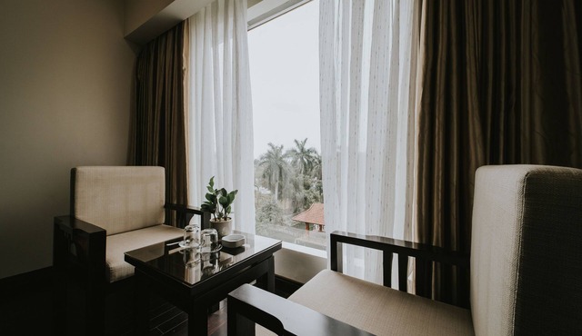 White Palace Thai Binh Hotel 1