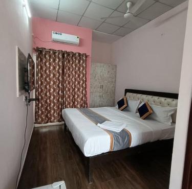 White Rabbit Rooms
