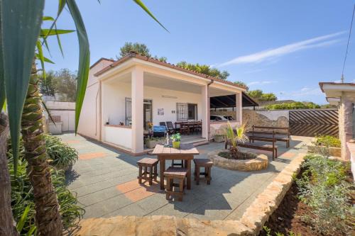 White Sand Private Villa