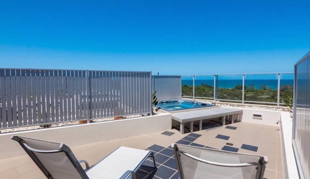 White Shells Luxury Apartments