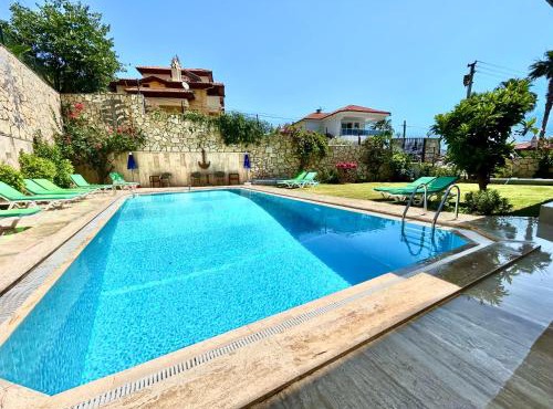 White Suites İçmeler