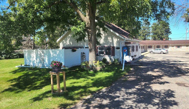 White Valley Motel