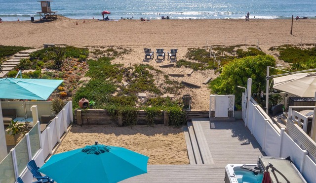 Whole Beachfront House - New Remodel - Views, Spa + Deck