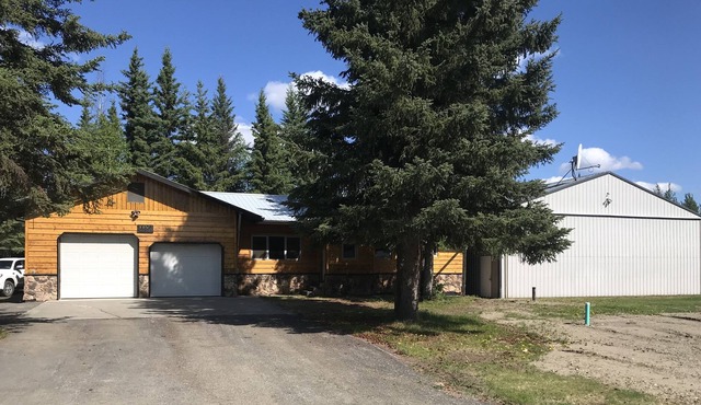 Whole Home, Airstrip/Float Access, Aurora Viewing!