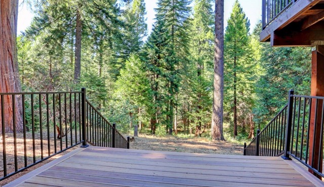 Wicker Moose Manor - 3600 Sq Ft Multi-Family Getaway!