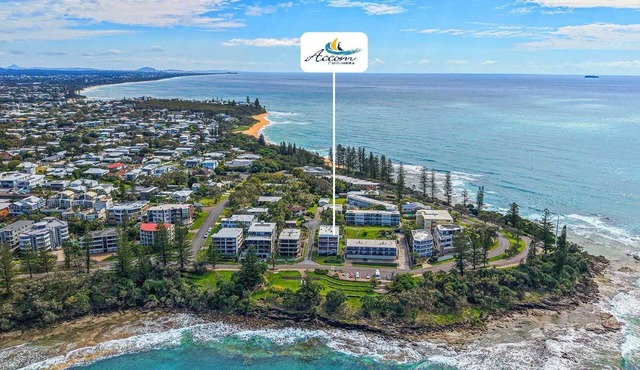 Wickham Point Unit 6 Kings Beach QLD