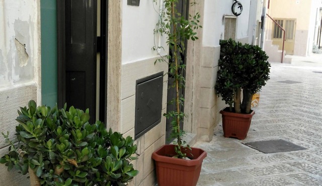 WiFi, single room with private bathroom, air conditioning and balcony of relevance