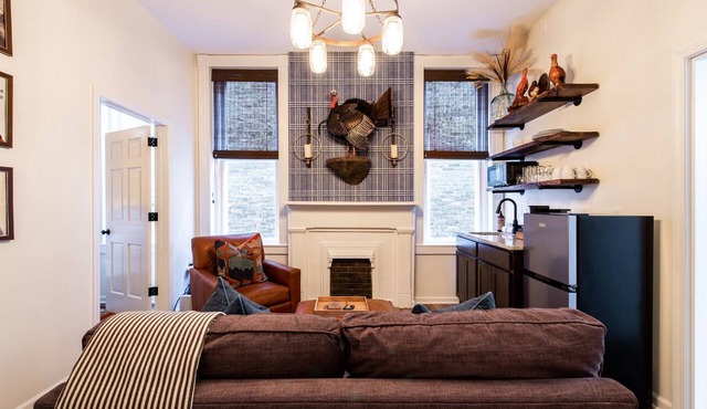 Wild Turkey Suite, The Woodford Hotel
