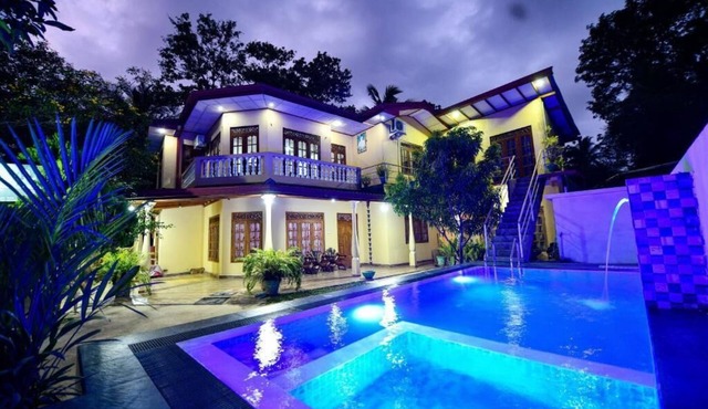 Wildlife Safari House
