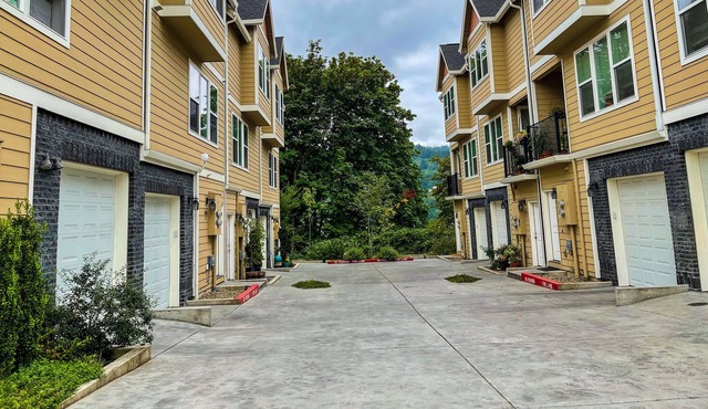 Willamette view Studio