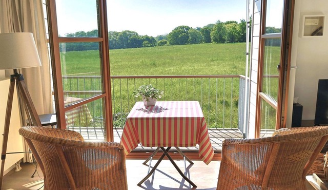 Willkommen in der Ferienwohnung Sonnenblick in Wittenbeck - Wohnanlage "Am Grün"
