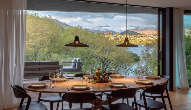 Willow Waters | Lakeside luxury with all day sunshine & fantastic outdoor living