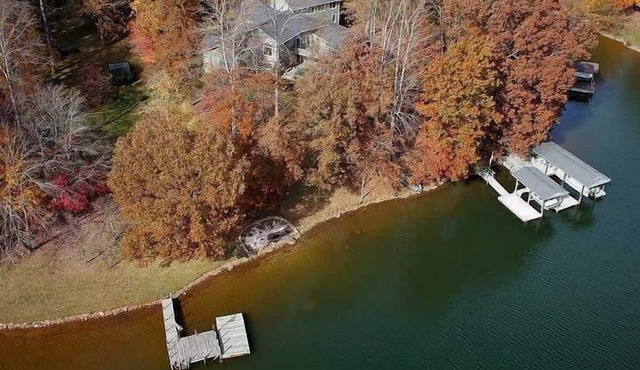 Wind Family Compound-Best LARGE Rental on SML! 8000sq feet!