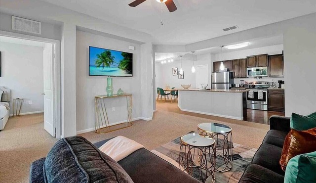 Windermere CasaMirella · 2BR/Modern/Fast Wi-Fi/Pool/gym/near Disney Parks