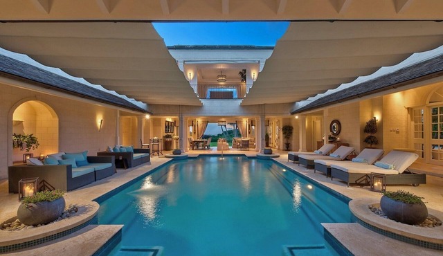 Windfall - Luxury private 5 bedroom villa with beach privileges