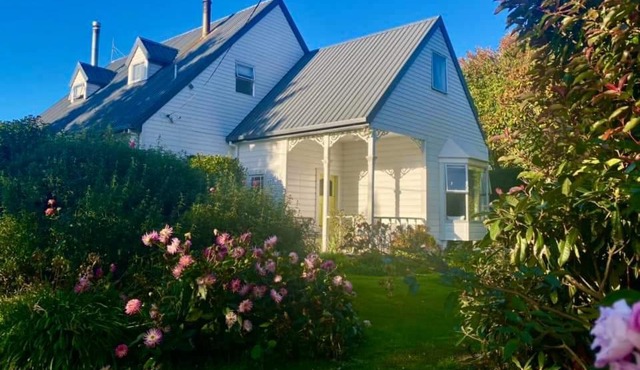 Windhaven Bed & Breakfast