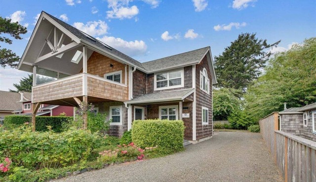 Windrush - Close to Beach & Downtown!