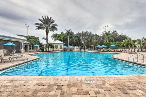 Windsor Palms Condo about 4 Mi to Walt Disney World!