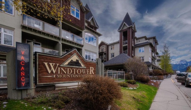 Windtower Lodge - Canmore