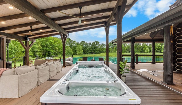 Wine Country Loft + Heated Swim Spa