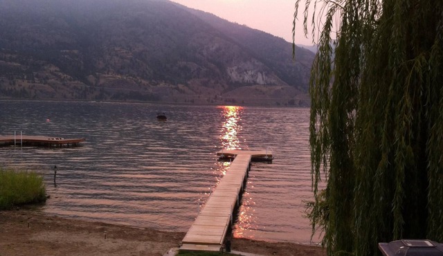 Wine&Sun Escape! Beach &Dock.Great 4 Families & Pets! You get the whole suite.