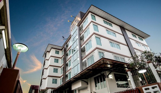 Winner Sriracha Serviced Apartment