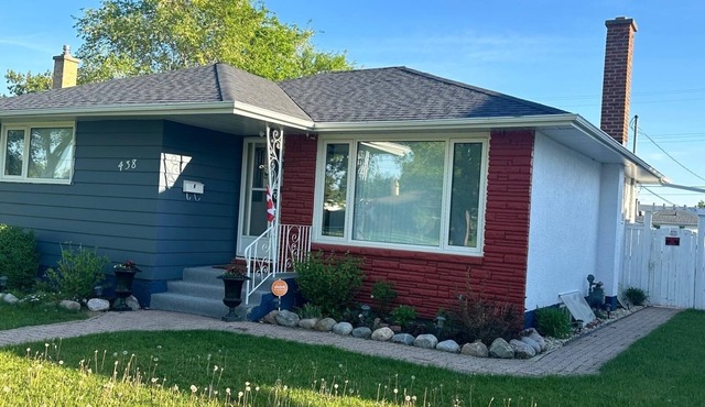 Winnipeg Spotless cozy 4-bedroom home