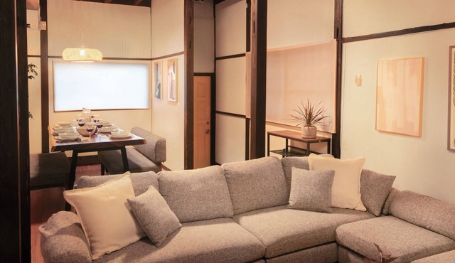 Within walking distance to Shinjuku | 4 min walk to nearest station | Entire 3BR house 75㎡ | Sleeps up to 10 | Family-friendly | High-speed Wi-Fi | Shibuya, Tokyo