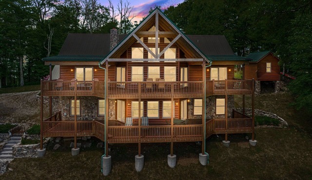 Wit’s End @ Wolf Laurel Resort with the Best views in WNC, access to amenities