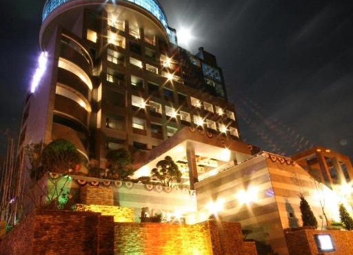 WIZ Hotel